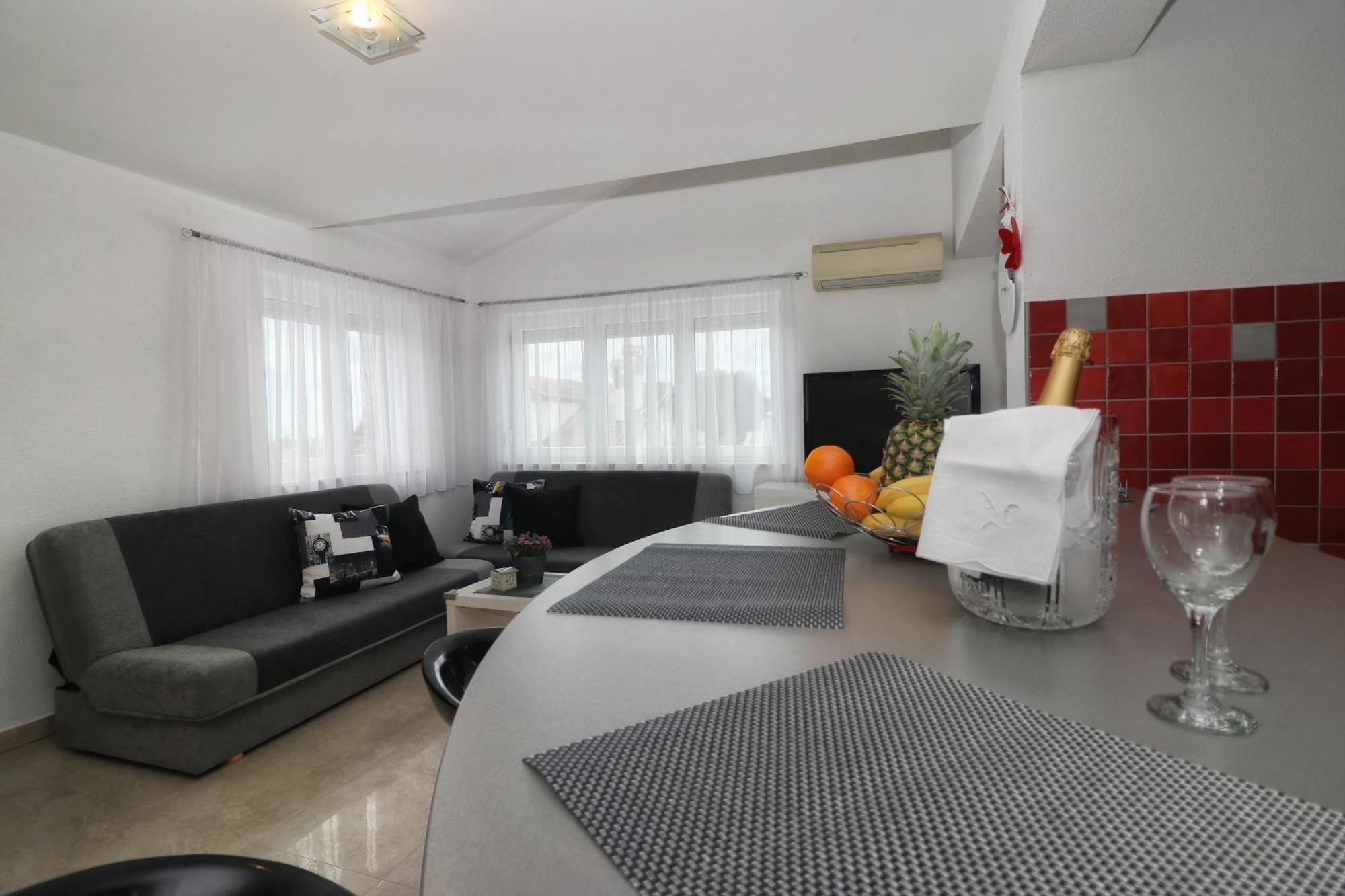 Apartments Link Rovinj Buitenkant foto