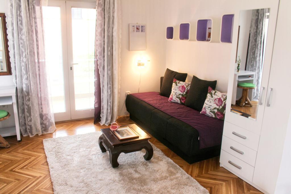 Apartments Link Rovinj Buitenkant foto