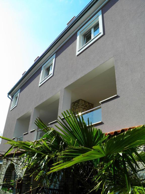 Apartments Link Rovinj Buitenkant foto